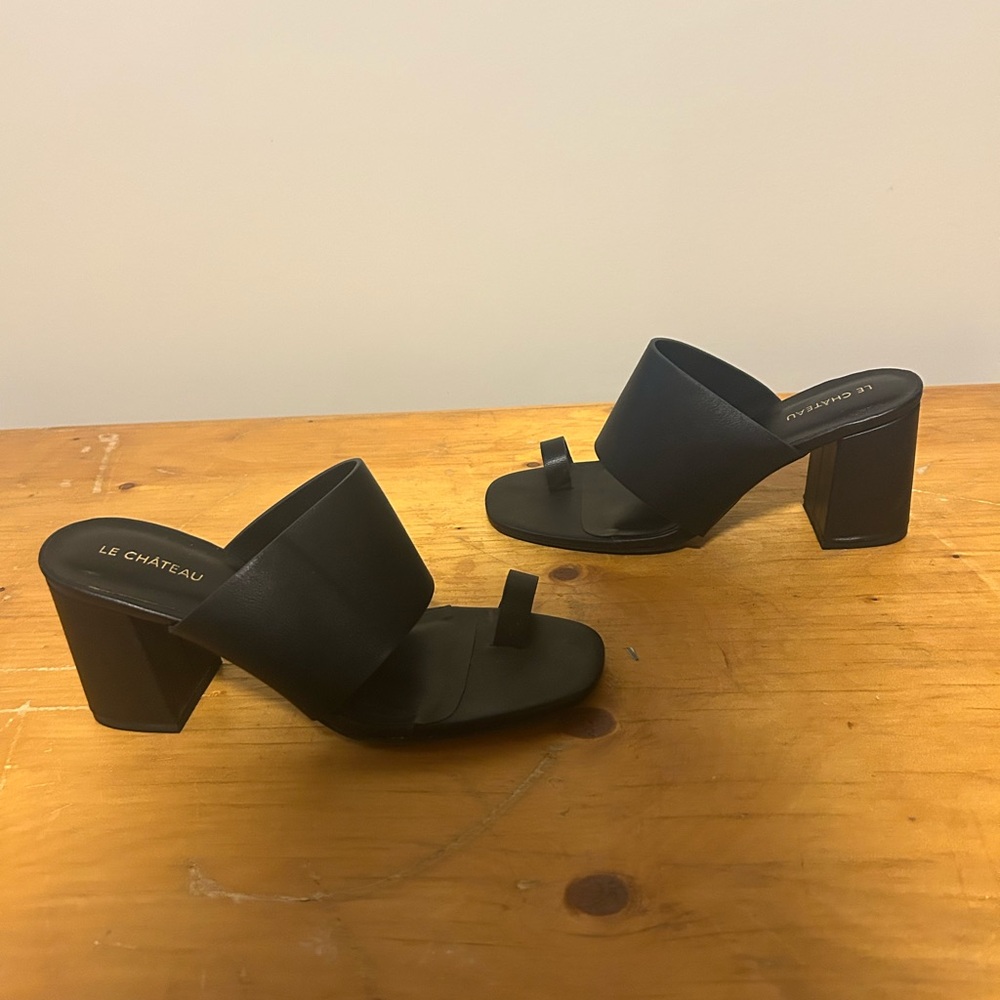 Le Chateau Black Open-Toe Mules